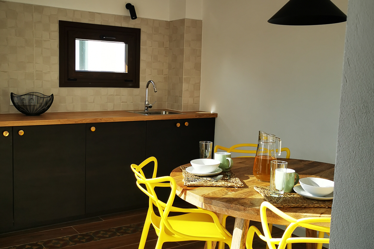 La Terraza Tarifa offers a cozy apartment in the old town